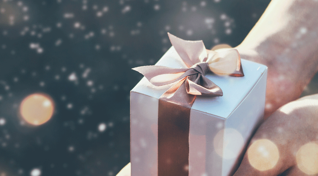 Corporate Gifting During The Holiday Season: 5 Strategies For Standing Out